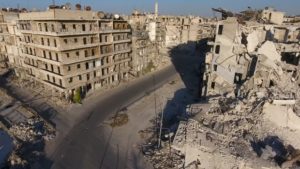 Os quase 250 mil habitantes dos bairros rebeldes de Aleppo não recebem ajuda externa há dois meses (Foto: Reuters)