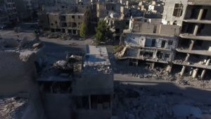 Drone mostra destruição em bairro rebelde de Aleppo (Foto: Reuters)